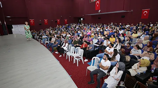 Elazığ Belediyesi KPSS Genel Tekrar Derslerine Yoğun İlgi