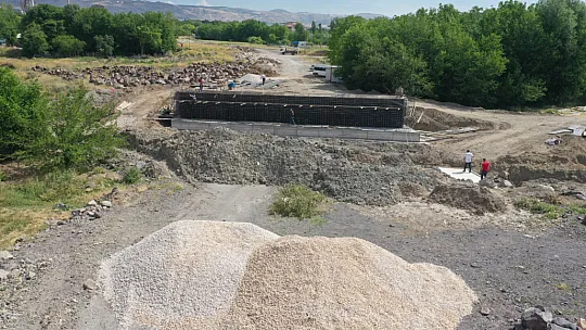 Elazığ Belediyesi, Şorşor Deresi Üzerinde Yeni Köprü İnşa Ediyor