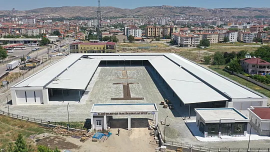 Elazığ Belediyesi Traktör Esnafları Sitesi'nde Çalışmalar Tamamlanmak Üzere
