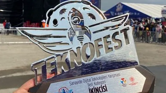 Elazığ Belediyesi'nin Teknofest'te Desteklediği Takım Ödül Aldı