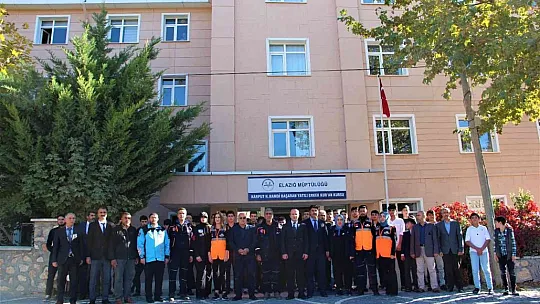 Elazığ'da 'Deprem Anı, Çök Kapan Tutun ve Tahliye' tatbikatı yapıldı