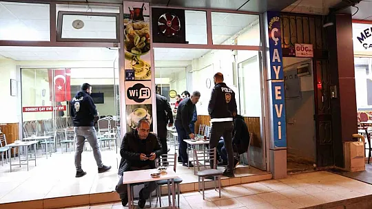 Elazığ'da 313 Polisin Katılımıyla Asayiş Uygulaması