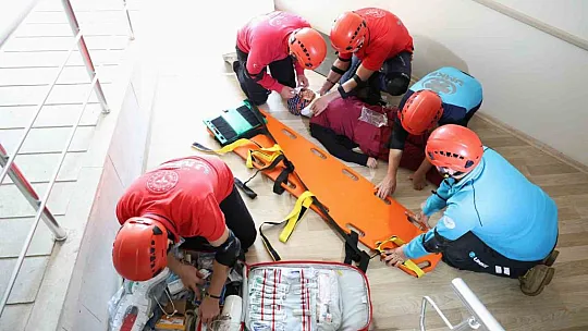Elazığ'da 6.7'lik Deprem Tatbikatı