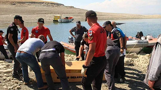 Elazığ'da baraj gölünde kaybolan şahsın cansız bedeni sudan çıkarıldı