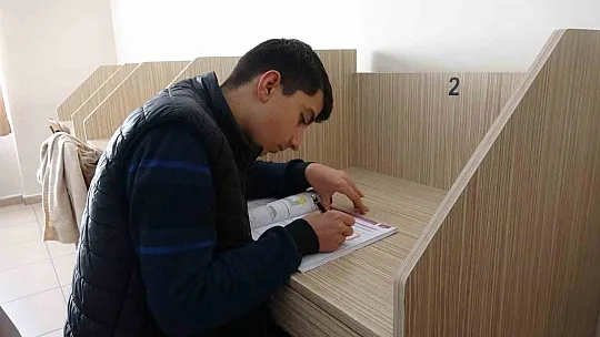 Elazığ'da depremzedeler KYK yurtlarında misafir ediliyor