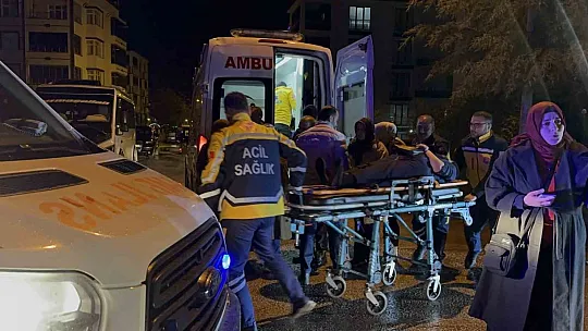 Elazığ'da iki otomobil çarpıştı: 7 yaralı