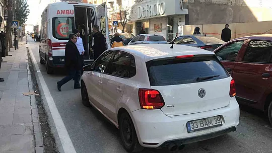 Elazığ'da otomobilin çarptığı yaya yaralandı