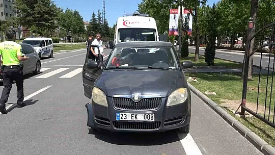 Elazığ'da Otomobilin Çarptığı Çocuk Yaralandı