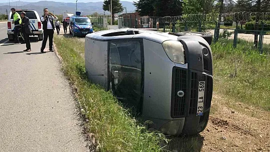 Elazığ'da Trafik Kazası: 1'i Ağır 3 Yaralı