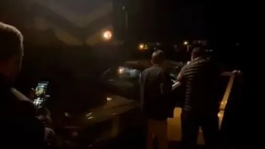 Elazığ'da tren, hemzenin geçitte otomobille çarpıştı