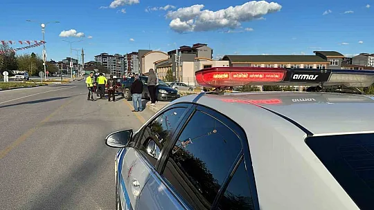 Elazığ'da zincirleme trafik kazası: 3 yaralı