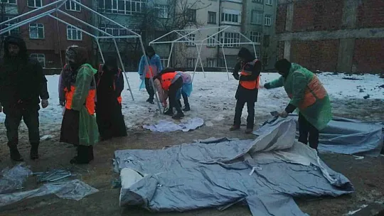 Elazığ'daki enkaz alanına çadırlar kuruluyor