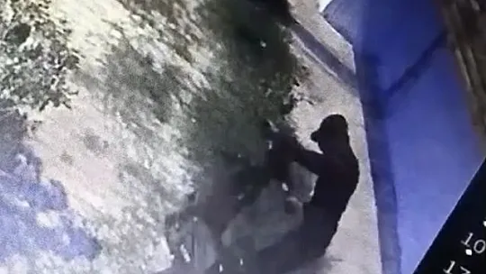 Elazığ'da Hırsızlık Anı Kameralarda!
