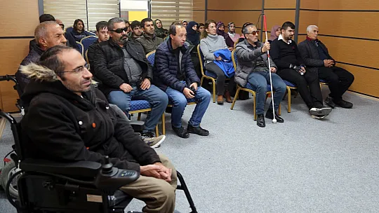 Engelsiz Yaşam Merkezi'nde Eğitimler Devam Ediyor