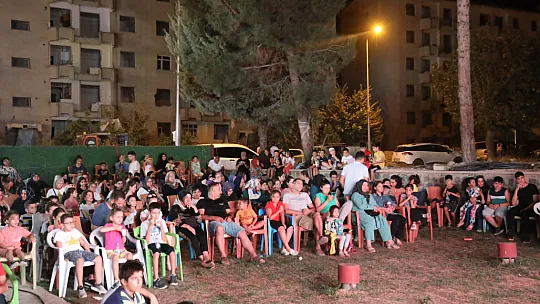 Çocuklar, Elazığ Belediyesi'nin Gerçekleştirdiği Etkinliklerde Gönüllerince Eğlendi