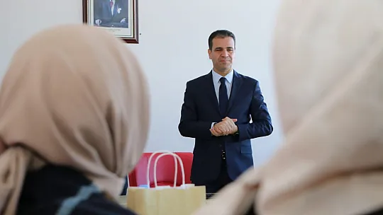 İl Müdürü Çeçen başarılı personelleri ödüllendirdi