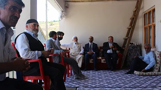HÜDA PAR Genel Başkan Yardımcıları Elazığ'ın Köylerini Ziyaret Etti