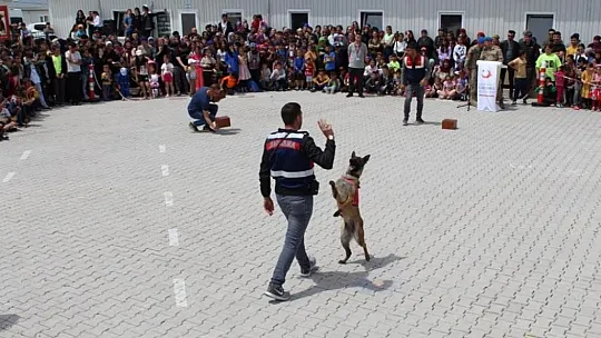 Ahıska Türkleri'ne Komandolar Tarafından Özel Ziyaret