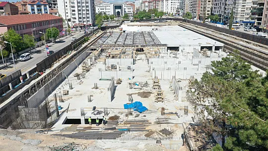 Kent Meydanı ve Yer Altı Otoparkı Projesinde Sona Doğru