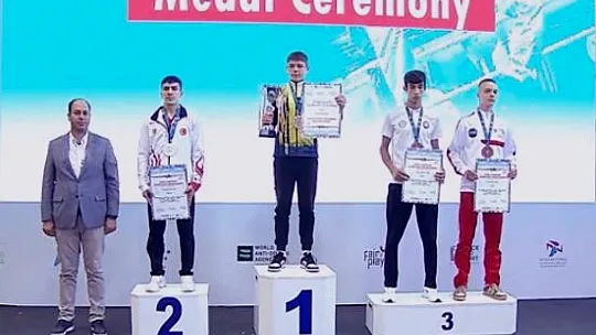 Kick Boks'ta Elazığlı sporculardan 3 madalya