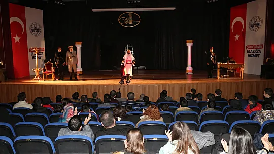'Kumandan' Oyununa Elazığlılardan Büyük Beğeni