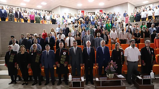Fırat Üniversitesi Diş Hekimliği Fakültesi Mezuniyet Töreni Yapıldı