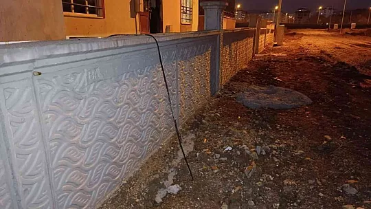 Müteahhitle dağıtım şirketi arasındaki sorun apartmanı 8 aydır elektriksiz bıraktı