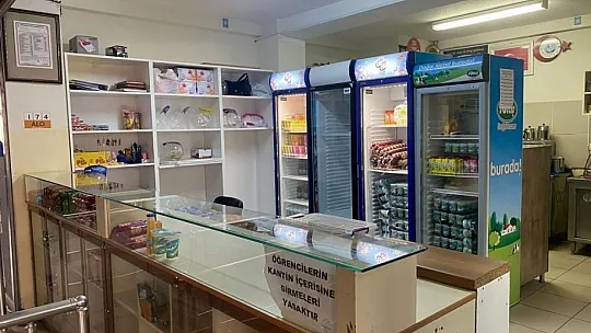 Okul kantinine giren kar maskeli hırsızlar, ne varsa çöp poşetine doldurup çaldı