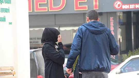 Pirincin içinden taş ayıklar gibi para ayıkladılar