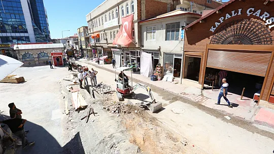 Tarihi Çarşıda Çalışmalar Hızla İlerliyor