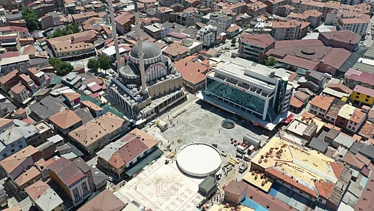 Tarihi Çarşıda Çalışmalar Hızla İlerliyor