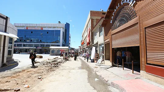Tarihi Çarşıda Çalışmalar Hızla İlerliyor