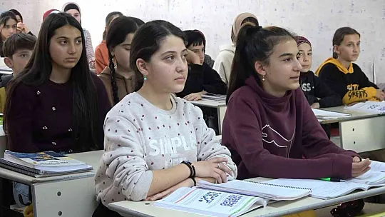 Elazığ'da eğitim gören Ahıska Türkü öğrencinin büyüyünce yapmak istediği meslek duygulandırdı