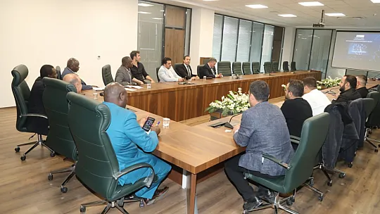 Uganda Cumhuriyeti Çevre ve Şehircilik Bakanlığı Yetkilileri Elazığ'da