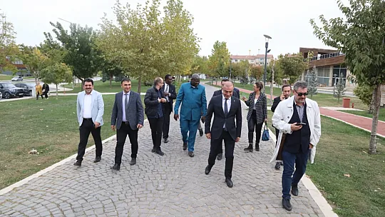 Uganda Cumhuriyeti Çevre ve Şehircilik Bakanlığı Yetkilileri Elazığ'da