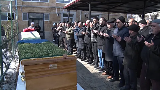 Akat Ailesi Elazığ'da Son Yolculuğuna Uğurlandı