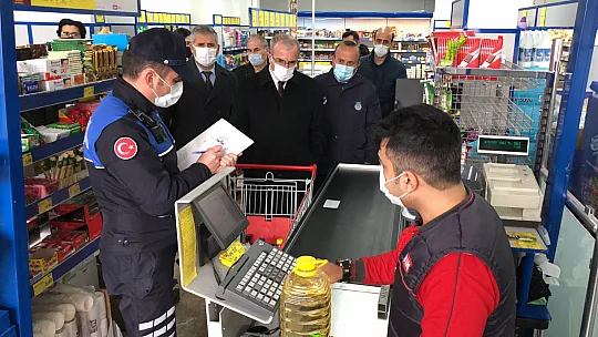 Vali Toraman'dan Marketlere Denetim