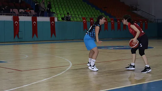 3×3 Basketbol Yıldızlar İl Şampiyonası Başladı