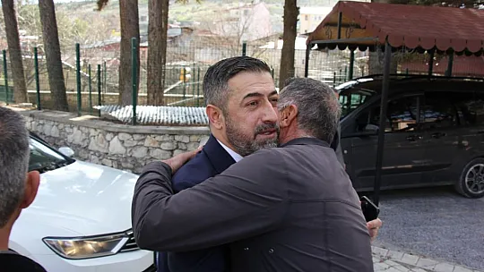 MHP Elazığ Milletvekili Aday Adayı Semih Işıkver, Ağın Belediye Başkanı Ali Uslu'yu Ziyaret Etti