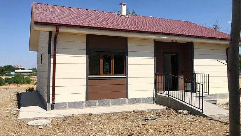 Bahçekapı Köyünde yapımı tamamlanan 'köy konutları'nın teslimi başladı