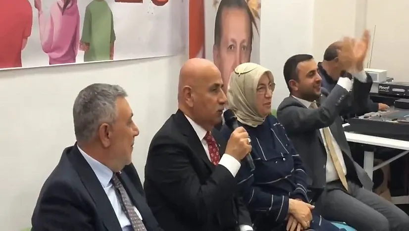 Bakan Kirişci, söylediği türküyle kulakların pasını sildi