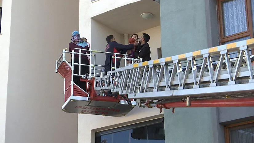 Evde mahsur kaldığı için işe gidemedi, çıkışının verileceğini öğrenince şoka uğradı