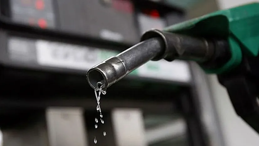 Litre Fiyatı 30 Liraya Koşuyor