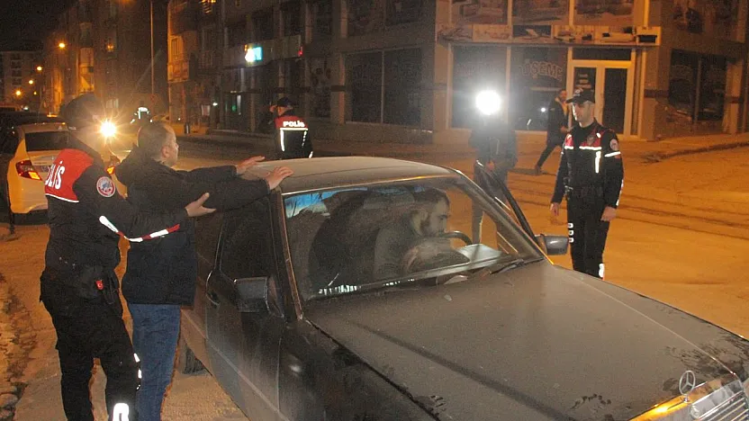 Elazığ'da polisten 'Dar Bölge' uygulaması