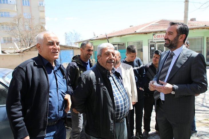Elazığ, Başkanının Yanında