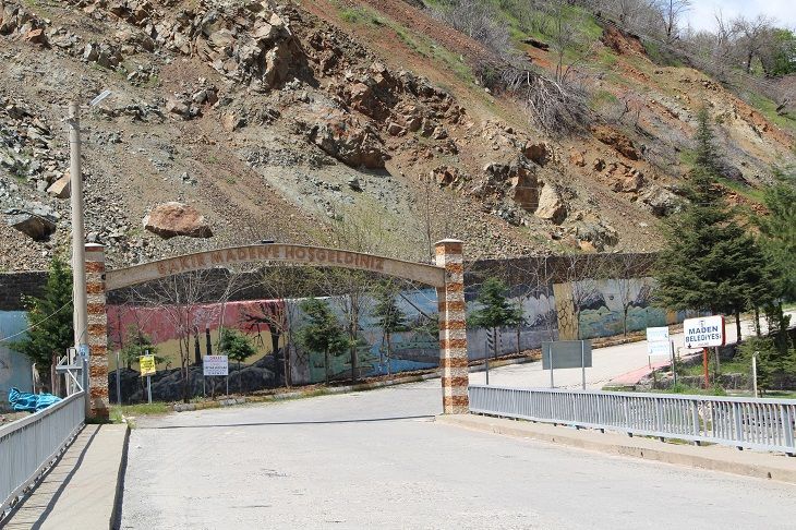 Türk Gibi Başladık, Türk Gibi Bitirdik