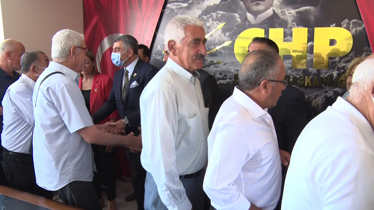 Partilerin Bayram Mesaisi