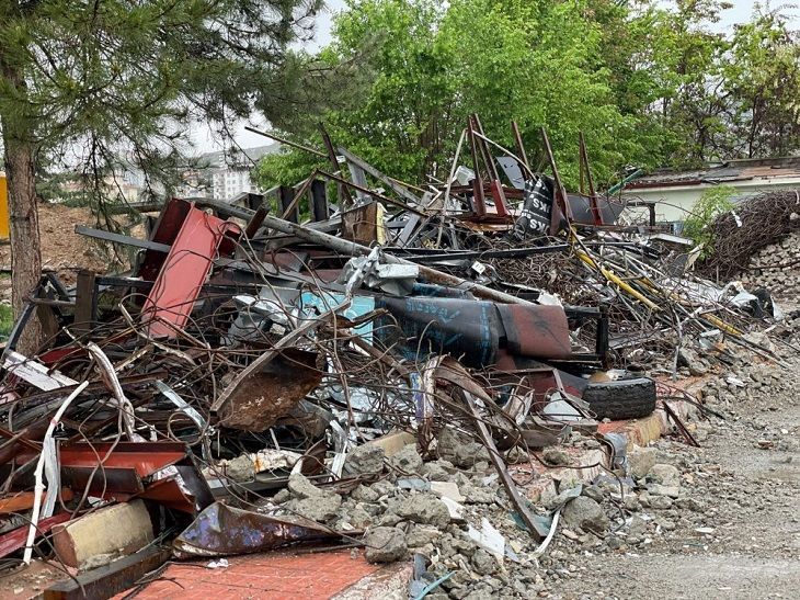 Yıkıldı, Yerine Ne Yapılacak?